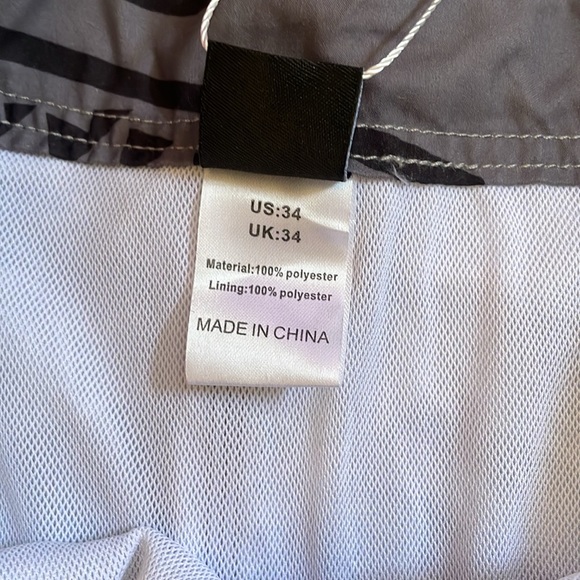 unitop Men's Swim Trunks Beachwear Quick Dry Hawaiian Printed size 34 NWT - Picture 5 of 8